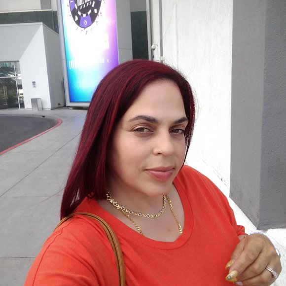 Meet your Posher, Diana - Picture 3 of 3